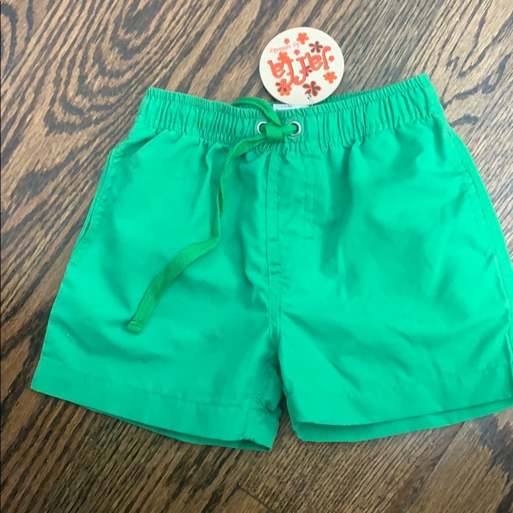Boutique Bright green pull-up shorts 6 months NWT Boutique